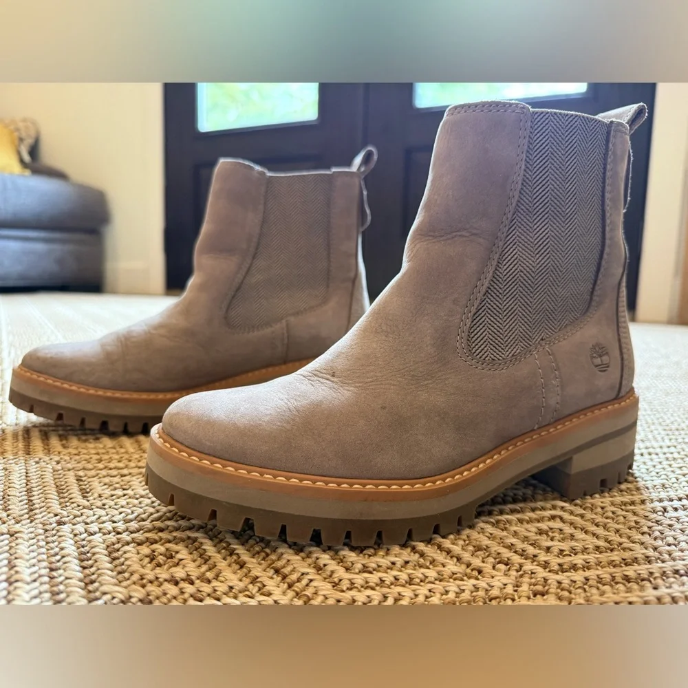 Timberland Women's Taupe Ankle Boots - Picture 1 of 10